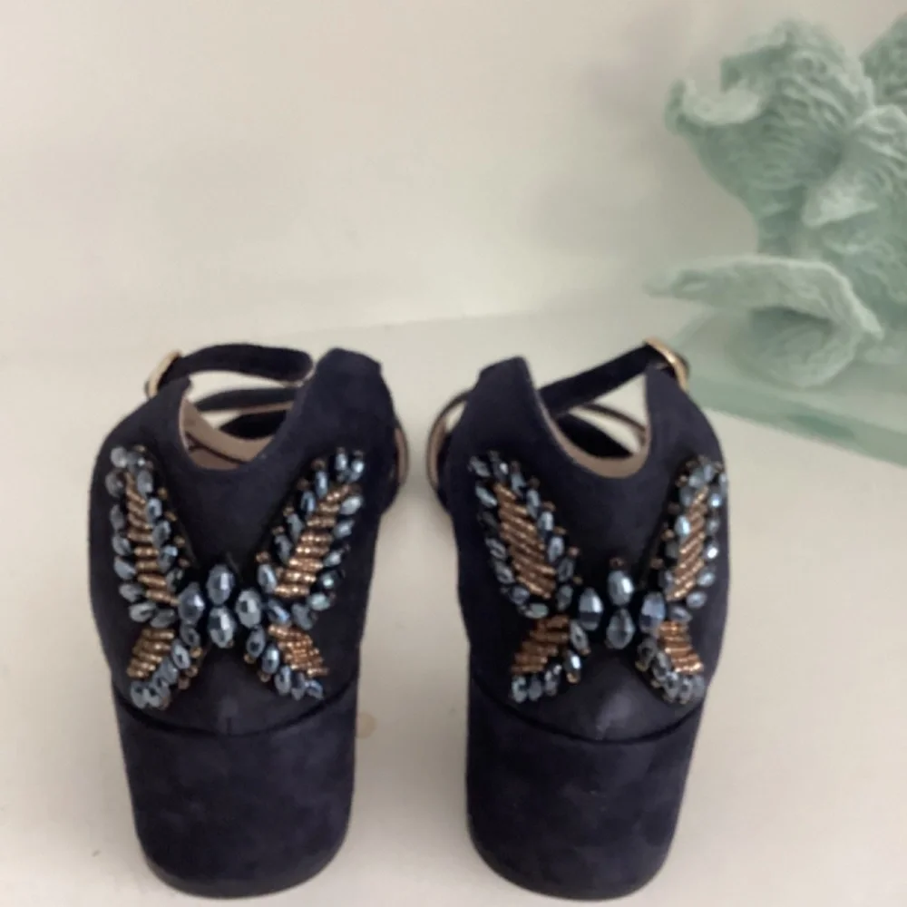 AGL CRYSTAL EMBELLISHMENTS T-STRAP SUEDE NAVY SANDALS SHOES BEAUTIFUL 39 8.5